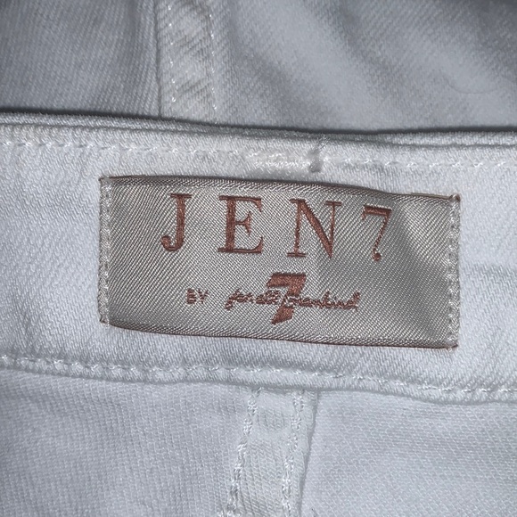 Jen7 Bermuda Shorts - Picture 3 of 11